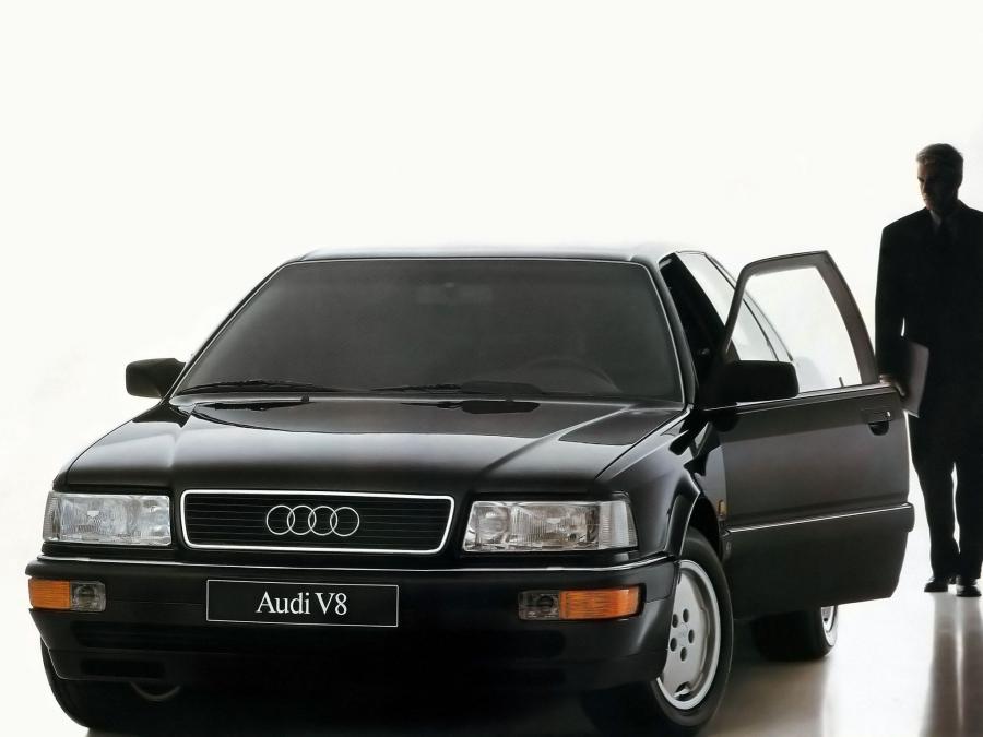  Audi V8 1988 года  (фото 4 из 23)